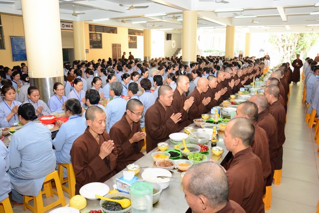 Dharma Talk “Peaceful place to stop ” – The 96th Seven-Day Retreat